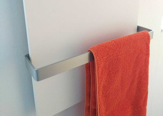 Infrarood Slimline paneel 600x900x15mm 450W verticaal matwit paneel met zilver chrome handdoekbeugel  bij smartir.nl | Smartir.nl